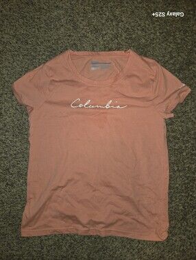 Columbia Women’s Coral Script Logo Short Sleeve Tee